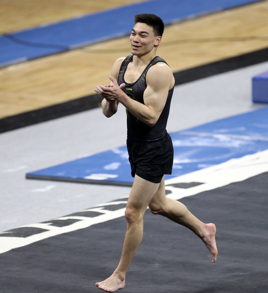 Iowa's Brandon Wong competes on the floor against Oklahoma Saturday, February 9, 2019 at Carver-Hawkeye Arena. (Brian Ray/hawkeyesports.com)