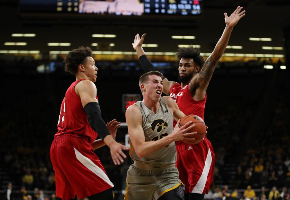 Iowa Hawkeyes guard Joe Wieskamp (10) against the Nebraska Cornhuskers Sunday, January 6, 2019 at Carver-Hawkeye Arena. (Brian Ray/hawkeyesports.com)