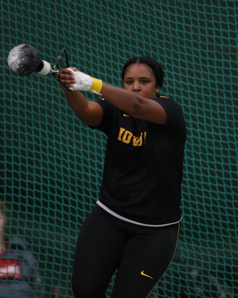 Iowa's Nia Britt competes in the weight throw Friday, January 11, 2019 at the Hawkeye Tennis and Recreation Center. (Brian Ray/hawkeyesports.com)