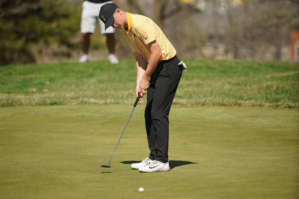 Iowa's Benton Weinberg putts during the third round of the Hawkeye Invitational at Finkbine Golf Course in Iowa City on Sunday, Apr. 21, 2019. (Stephen Mally/hawkeyesports.com)