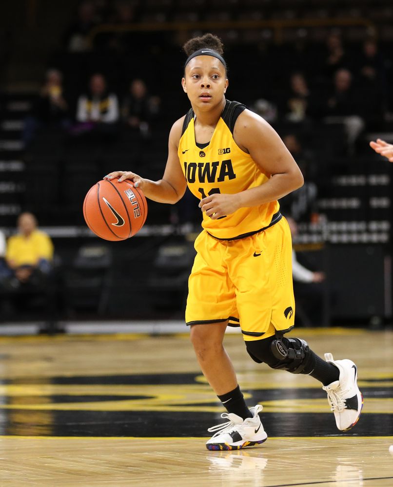 Iowa Hawkeyes guard Tania Davis (11) against the Robert Morris Colonials Sunday, December 2, 2018 at Carver-Hawkeye Arena. (Brian Ray/hawkeyesports.com)