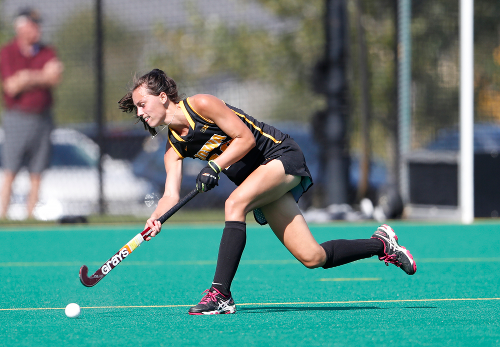 Iowa Hawkeyes Isabella Brown (10) against the Penn Quakers Friday, September 14, 2018 at Grant Field. (Brian Ray/hawkeyesports.com)