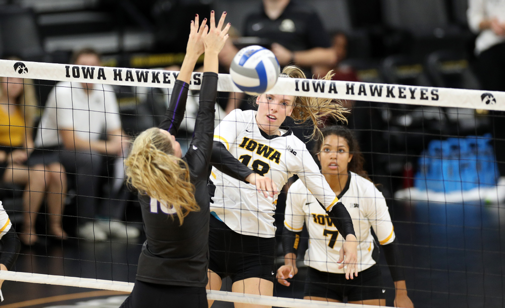 Iowa Hawkeyes middle blocker Hannah Clayton (18) against Lipscomb Friday, September 20, 2019 at Carver-Hawkeye Arena. (Brian Ray/hawkeyesports.com)