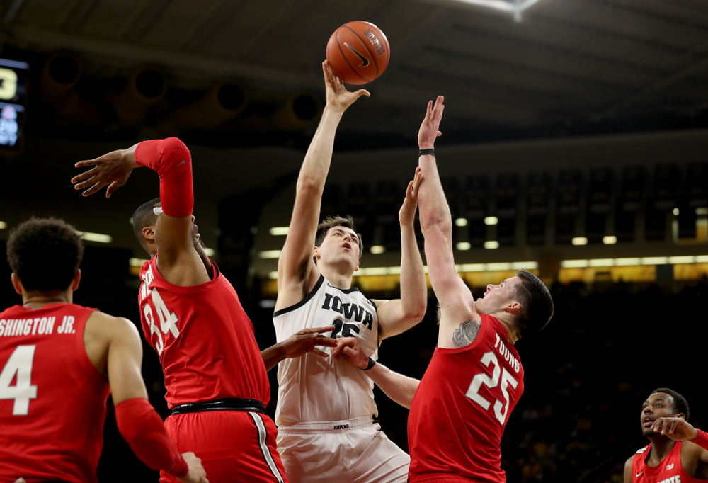 Iowa Hawkeyes forward Ryan Kriener (15) against the Ohio State Buckeyes Thursday, February 20, 2020 at Carver-Hawkeye Arena. (Brian Ray/hawkeyesports.com)