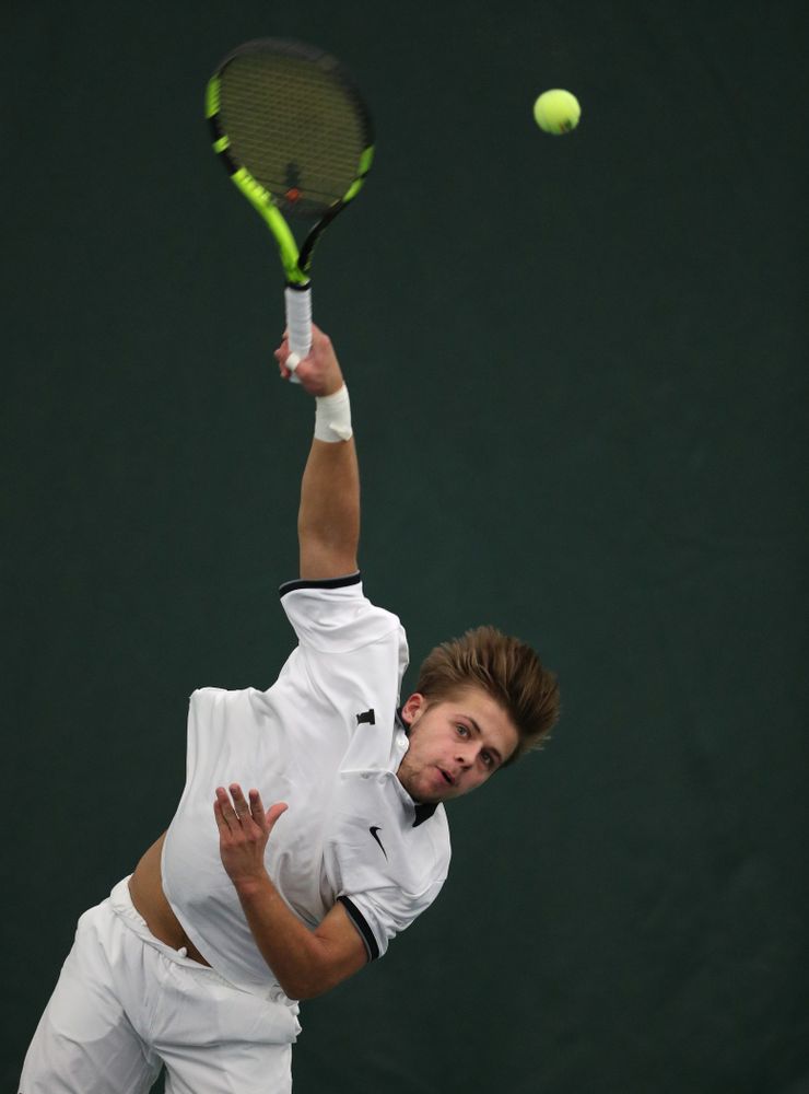 Iowa's Will Davies against North Dakota Friday, January 25, 2019 at the Hawkeye Tennis and Recreation Complex. (Brian Ray/hawkeyesports.com)