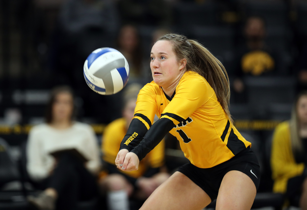 Iowa Hawkeyes defensive specialist Joslyn Boyer (1) against the Rutgers Scarlet Knights Saturday, November 2, 2019 at Carver-Hawkeye Arena. (Brian Ray/hawkeyesports.com)
