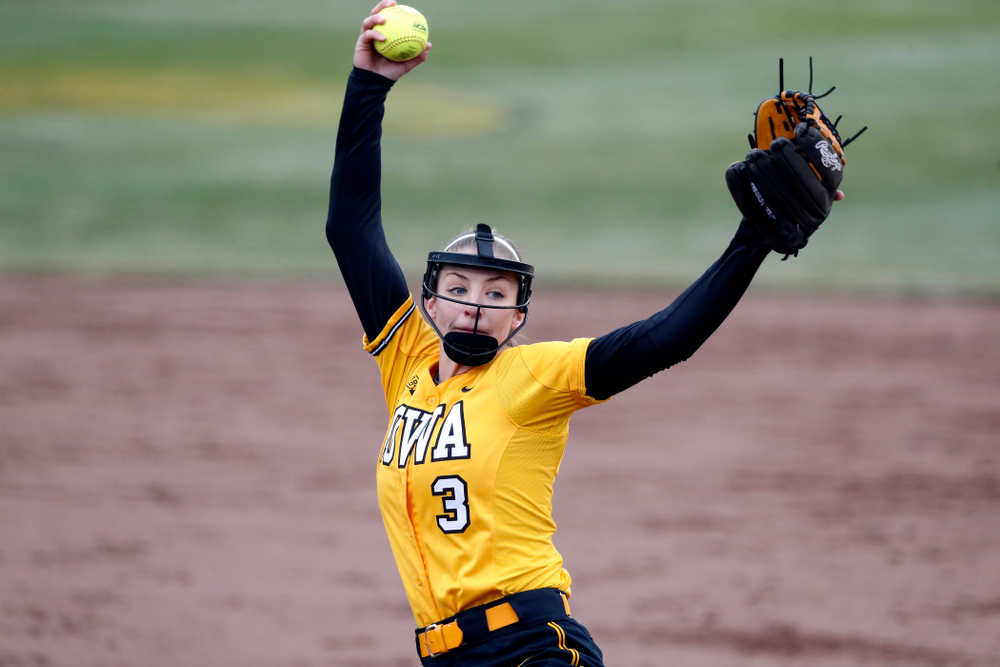 Iowa Hawkeyes starting pitcher/relief pitcher Allison Doocy (3) against UW Green Bay Tuesday, March 27, 2018 at Bob Pearl Field. (Brian Ray/hawkeyesports.com)