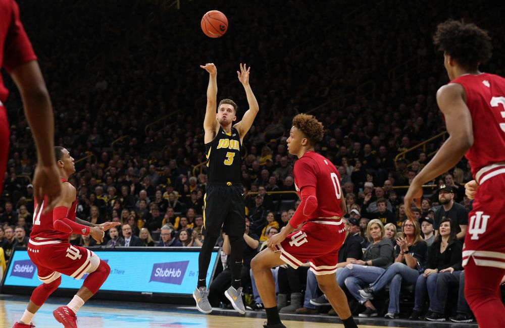 Iowa Hawkeyes guard Jordan Bohannon (3) against the Indiana Hoosiers Friday, February 22, 2019 at Carver-Hawkeye Arena. (Brian Ray/hawkeyesports.com)
