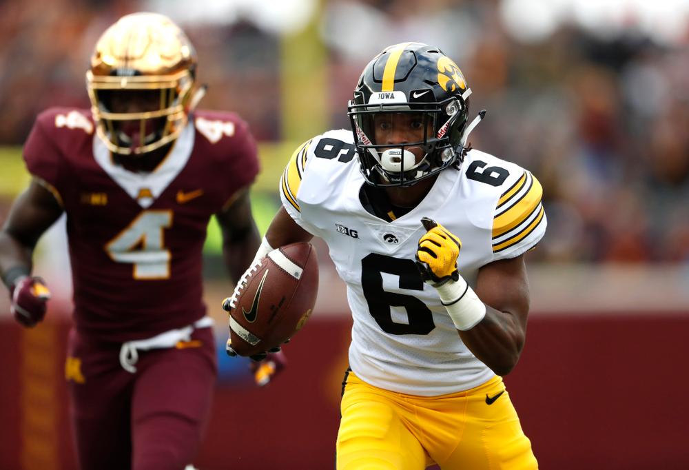 Iowa Hawkeyes wide receiver Ihmir Smith-Marsette (6) scores against the Minnesota Golden Gophers Saturday, October 6, 2018 at TCF Bank Stadium. (Brian Ray/hawkeyesports.com)
