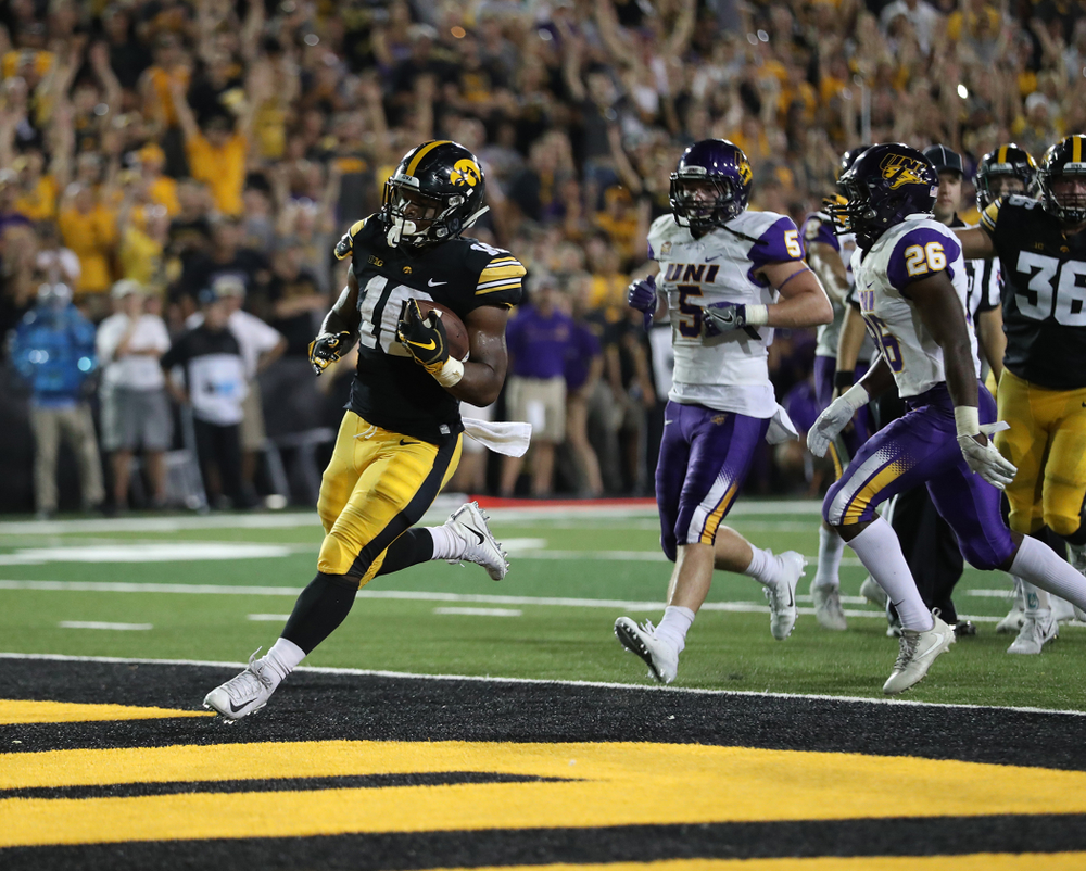 Iowa Hawkeyes running back Mekhi Sargent (10) scores against the Northern Iowa Panthers Saturday, September 15, 2018 at Kinnick Stadium. (Max Allen/hawkeyesports.com)