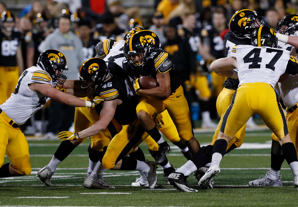 Iowa Hawkeyes running back Camron Harrell (10) during their final spring practice Friday, April 20, 2018 at Kinnick Stadium. (Brian Ray/hawkeyesports.com)