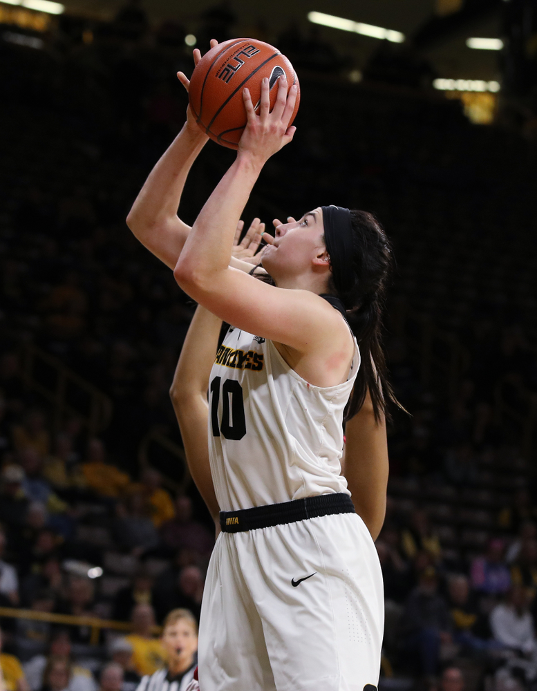Iowa Hawkeyes forward Megan Gustafson (10) against the Wisconsin Badgers Monday, January 7, 2019 at Carver-Hawkeye Arena. (Brian Ray/hawkeyesports.com)