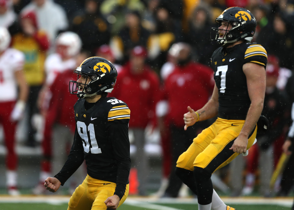 Iowa Hawkeyes place kicker Miguel Recinos (91) celebrates his 41-yard field goal to beat the Nebraska Cornhuskers Friday, November 23, 2018 at Kinnick Stadium. (Brian Ray/hawkeyesports.com)
