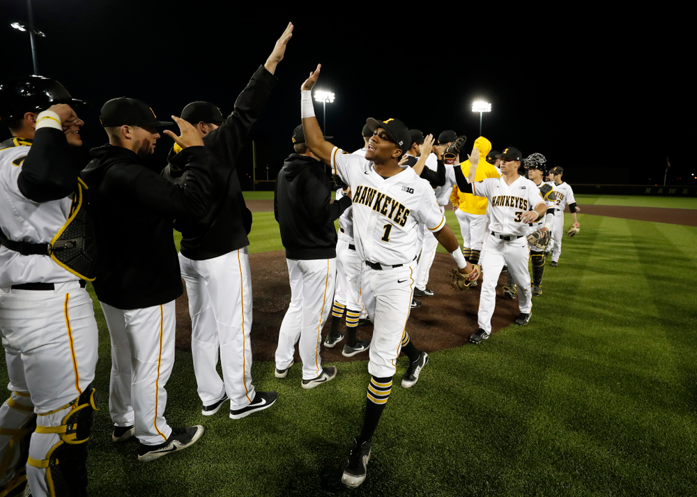 Iowa Hawkeyes third baseman Lorenzo Elion (1) against the Michigan Wolverines Friday, April 27, 2018 at Duane Banks Field in Iowa City. (Brian Ray/hawkeyesports.com)