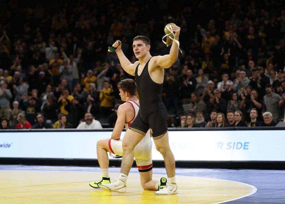Iowa’s Abe Assad wrestles Nebraska’s Taylor Venz at 184 pounds Saturday, January 18, 2020 at Carver-Hawkeye Arena. Assad won the match 6-4. (Brian Ray/hawkeyesports.com)