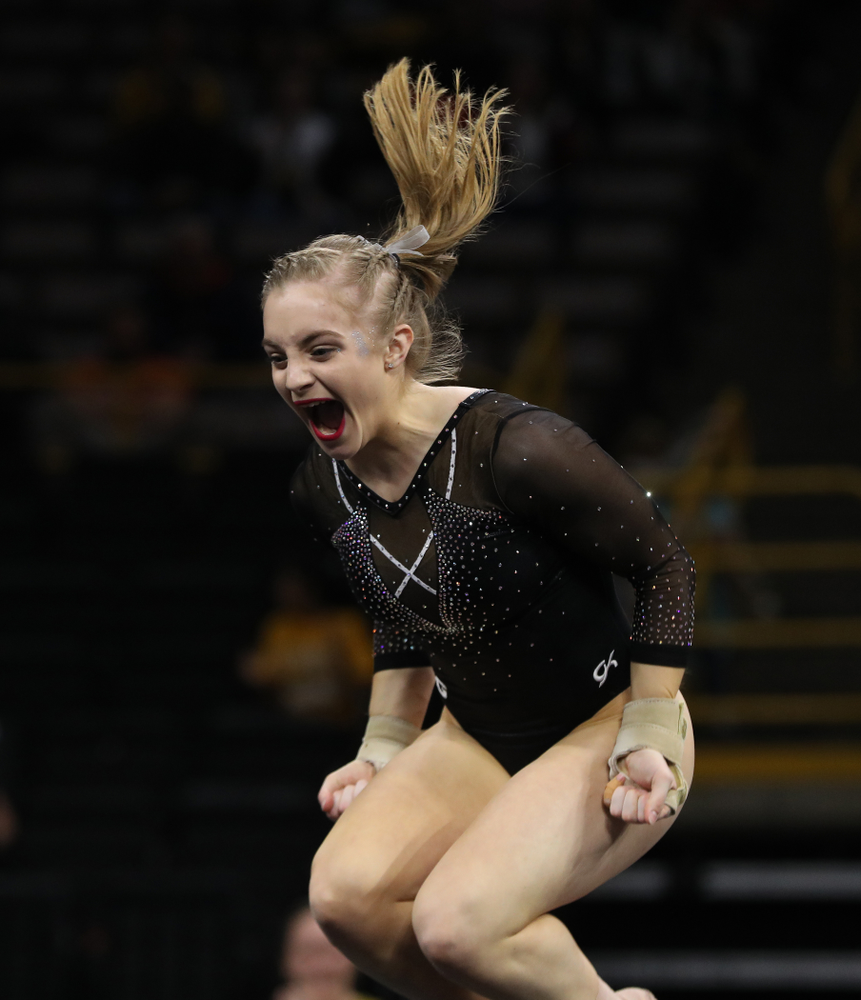 Iowa's Lauren Guerin competes on the floor against Illinois Saturday, February 16, 2019 at Carver-Hawkeye Arena. (Brian Ray/hawkeyesports.com)