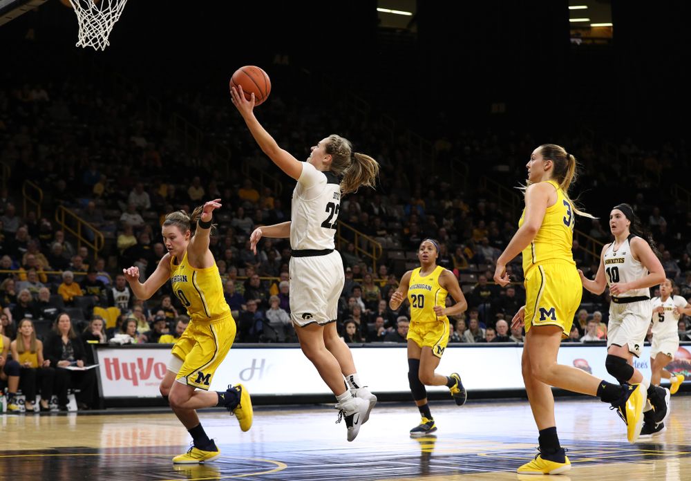 Iowa Hawkeyes guard Kathleen Doyle (22) against the Michigan Wolverines Thursday, January 17, 2019 at Carver-Hawkeye Arena. (Brian Ray/hawkeyesports.com)