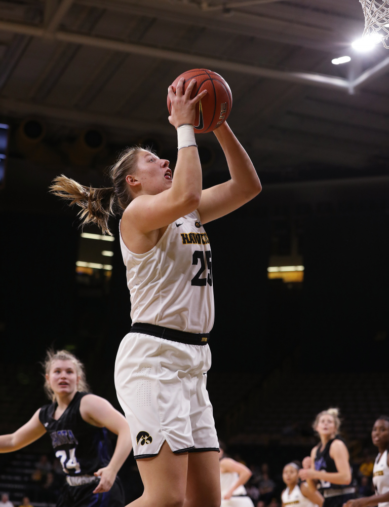 Iowa Hawkeyes forward/center Monika Czinano (25) against Dakota Wesleyan University Tuesday, November 6, 2018 at Carver-Hawkeye Arena. (Brian Ray/hawkeyesports.com)