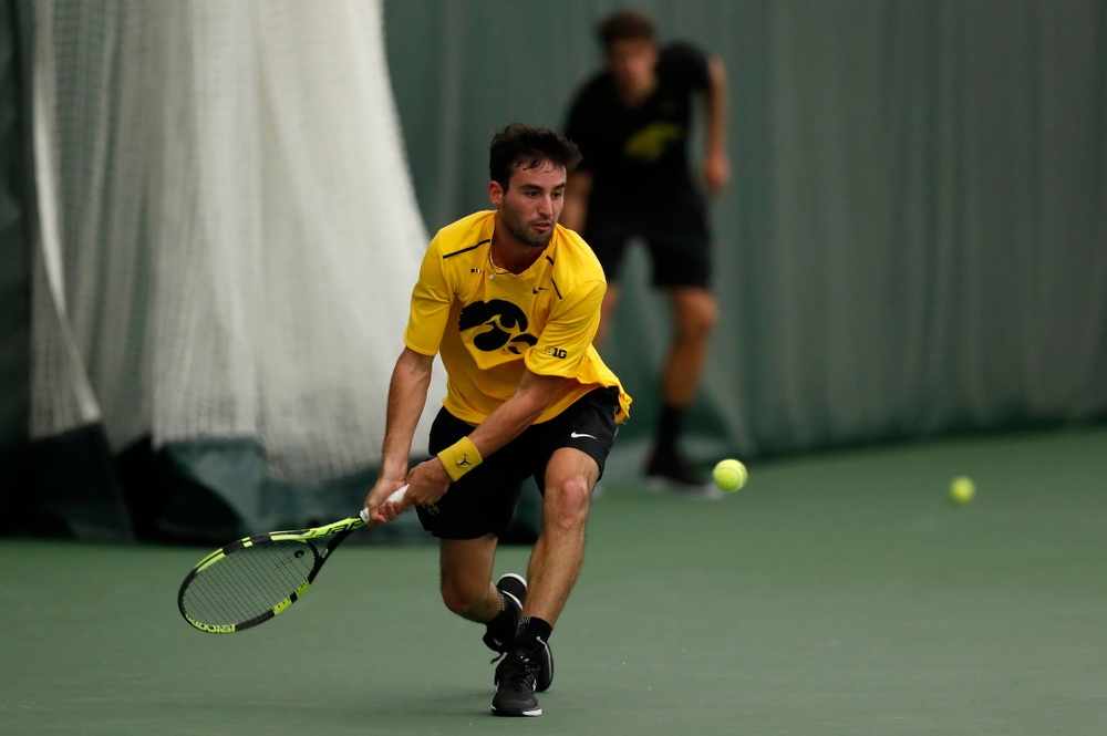 Josh Silverstein against the Illinois Fighting Illini Saturday, March 31, 2018 at Hawkeye Tennis and Recreation Center. (Brian Ray/hawkeyesports.com)