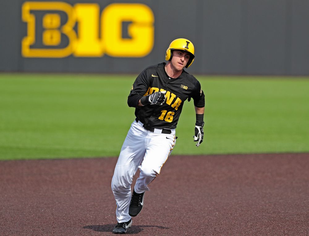 Iowa Hawkeyes shortstop Tanner Wetrich (16) runs from second to third base during the sixth inning of their game against Rutgers at Duane Banks Field in Iowa City on Saturday, Apr. 6, 2019. (Stephen Mally/hawkeyesports.com)
