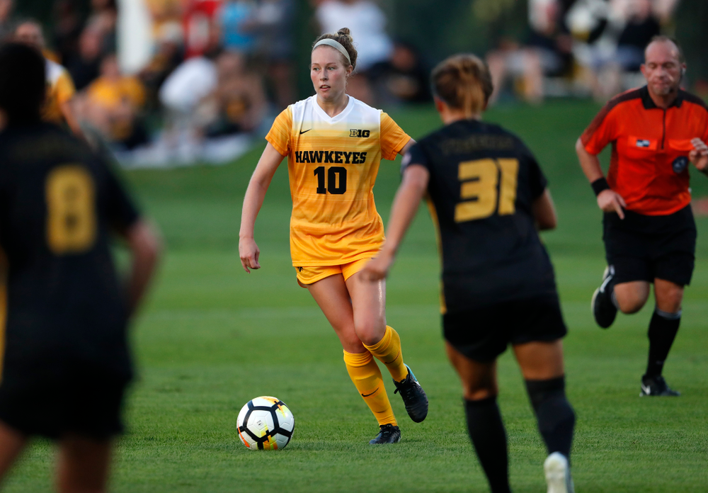 Iowa Hawkeyes Natalie Winters (10) against the Missouri Tigers Friday, August 17, 2018 at the Iowa Soccer Complex. (Brian Ray/hawkeyesports.com)