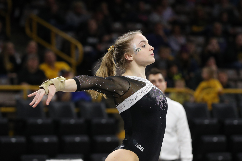 Iowa's Lauren Guerin competes on the floor against the Rutgers Scarlet Knights Saturday, January 26, 2019 at Carver-Hawkeye Arena. (Brian Ray/hawkeyesports.com)