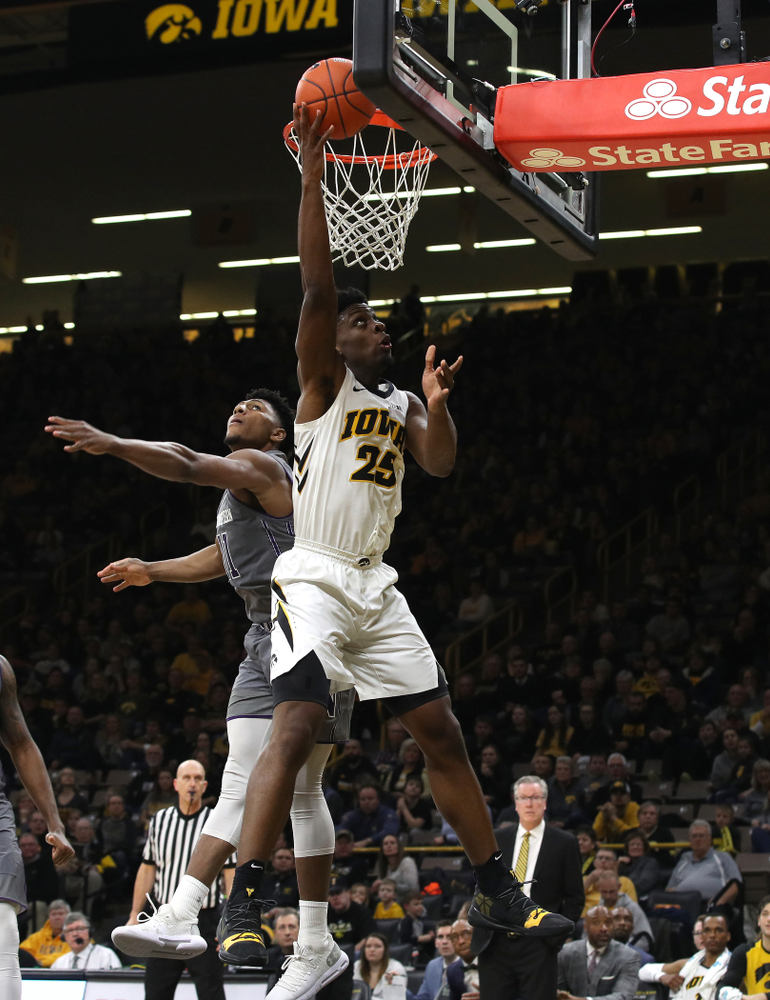 Iowa Hawkeyes forward Tyler Cook (25) against the Northwestern Wildcats Sunday, February 10, 2019 at Carver-Hawkeye Arena. (Brian Ray/hawkeyesports.com)
