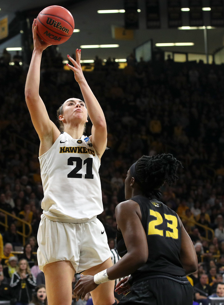 Iowa Hawkeyes forward Hannah Stewart (21) puts up a shot during the third quarter of their second round game in the 2019 NCAA Women's Basketball Tournament at Carver Hawkeye Arena in Iowa City on Sunday, Mar. 24, 2019. (Stephen Mally for hawkeyesports.com)