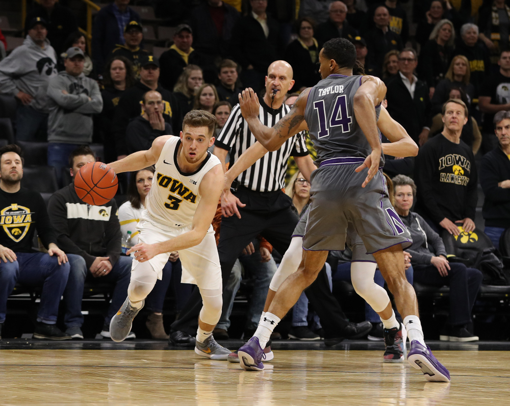 Iowa Hawkeyes guard Jordan Bohannon (3) against the Northwestern Wildcats Sunday, February 10, 2019 at Carver-Hawkeye Arena. (Brian Ray/hawkeyesports.com)