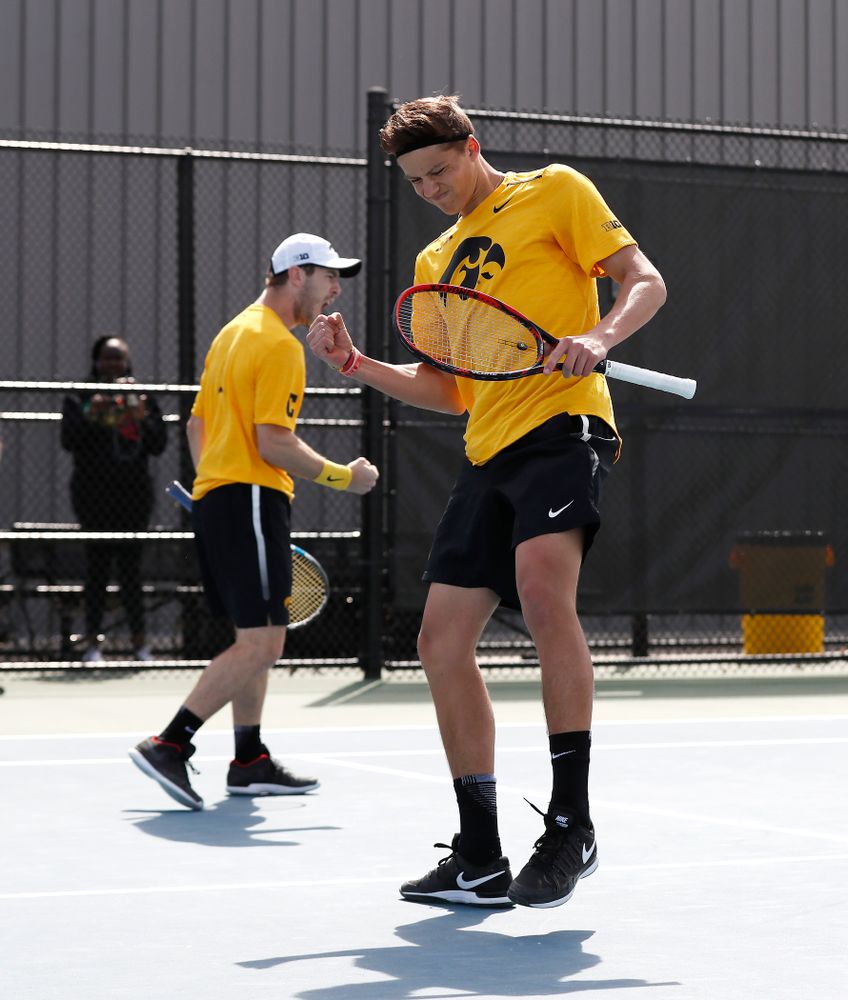 Jake Jacoby and Joe Tyler against Northwestern in the first round of the 2018 Big Ten Men's Tennis Tournament Thursday, April 26, 2018 at the Hawkeye Tennis and Recreation Complex. (Brian Ray/hawkeyesports.com)