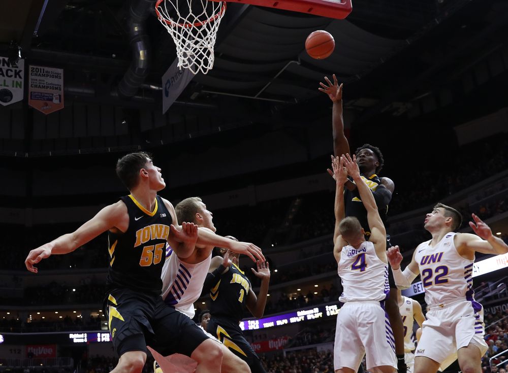 Iowa Hawkeyes forward Tyler Cook (25) against the Northern Iowa Panthers in the Hy-Vee Classic Saturday, December 15, 2018 at Wells Fargo Arena in Des Moines. (Brian Ray/hawkeyesports.com)