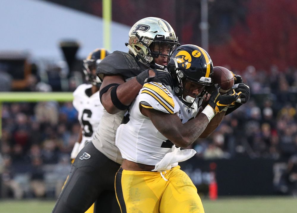 Iowa Hawkeyes running back Mekhi Sargent (10) against the Purdue Boilermakers Saturday, November 3, 2018 Ross Ade Stadium in West Lafayette, Ind. (Brian Ray/hawkeyesports.com)