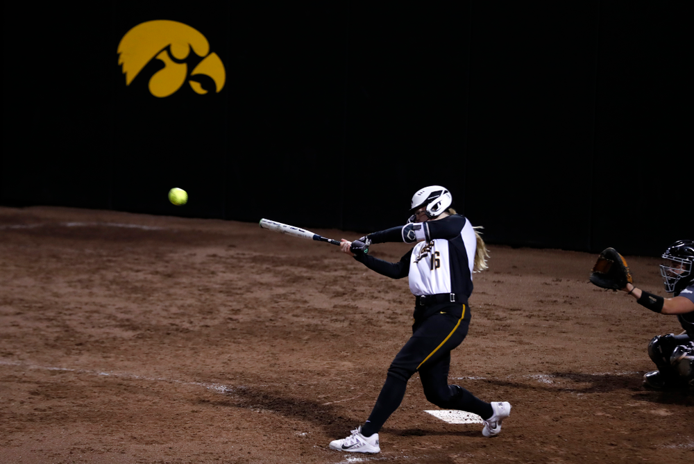 Iowa Hawkeyes catcher Brooke Rozier (16) against Western Illinois Tuesday, April 17, 2018 at Bob Pearl Field. (Brian Ray/hawkeyesports.com)