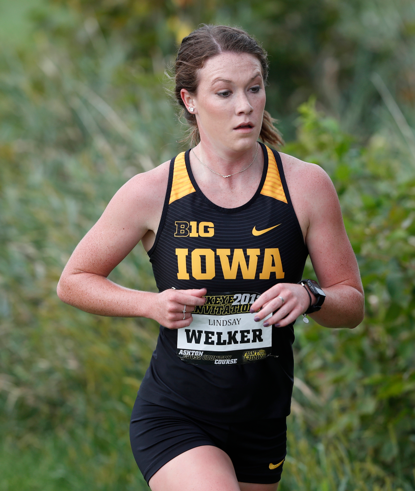 Lindsay Welker during the Hawkeye Invitational Friday, August 31, 2018 at the Ashton Cross Country Course. (Brian Ray/hawkeyesports.com)