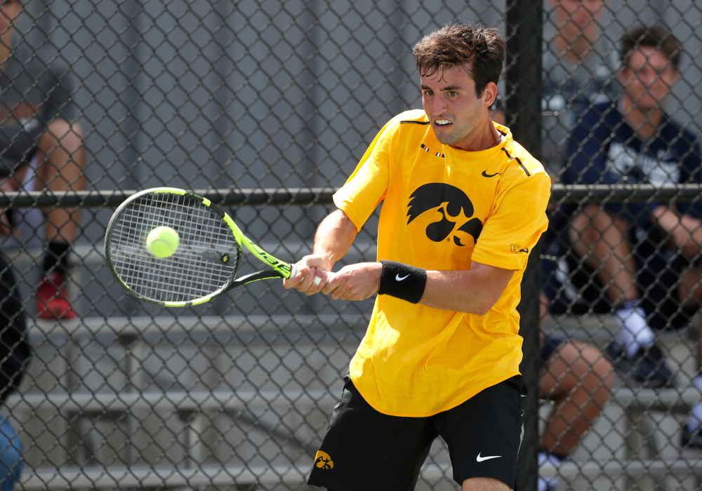 Josh Silverstein against Northwestern in the first round of the 2018 Big Ten Men's Tennis Tournament Thursday, April 26, 2018 at the Hawkeye Tennis and Recreation Complex. (Brian Ray/hawkeyesports.com)