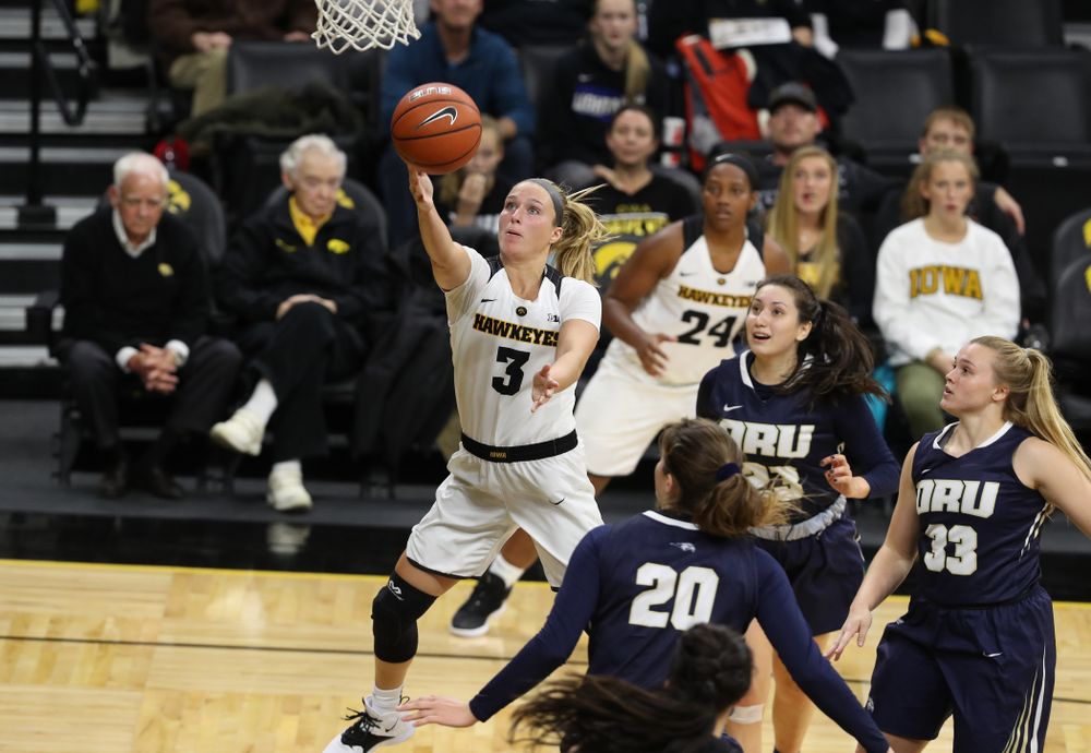 Iowa Hawkeyes guard Makenzie Meyer (3) against Oral Roberts University Friday, November 9, 2018 at Carver-Hawkeye Arena. (Brian Ray/hawkeyesports.com)