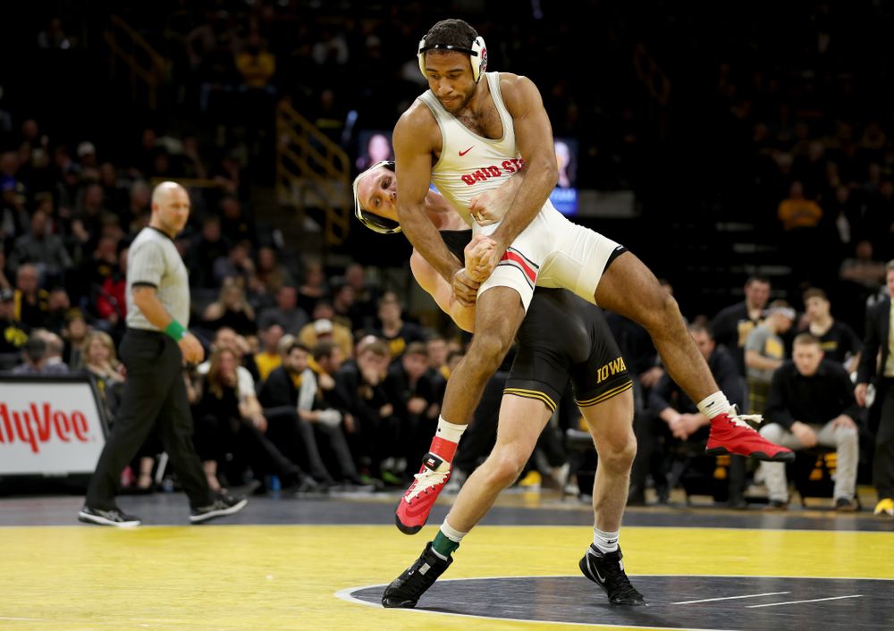 Iowa’s Kaleb Young wrestles Ohio State’s Elijah Cleary at 157 pounds Friday, January 24, 2020 at Carver-Hawkeye Arena. Young won the match with a 4-1. (Brian Ray/hawkeyesports.com)