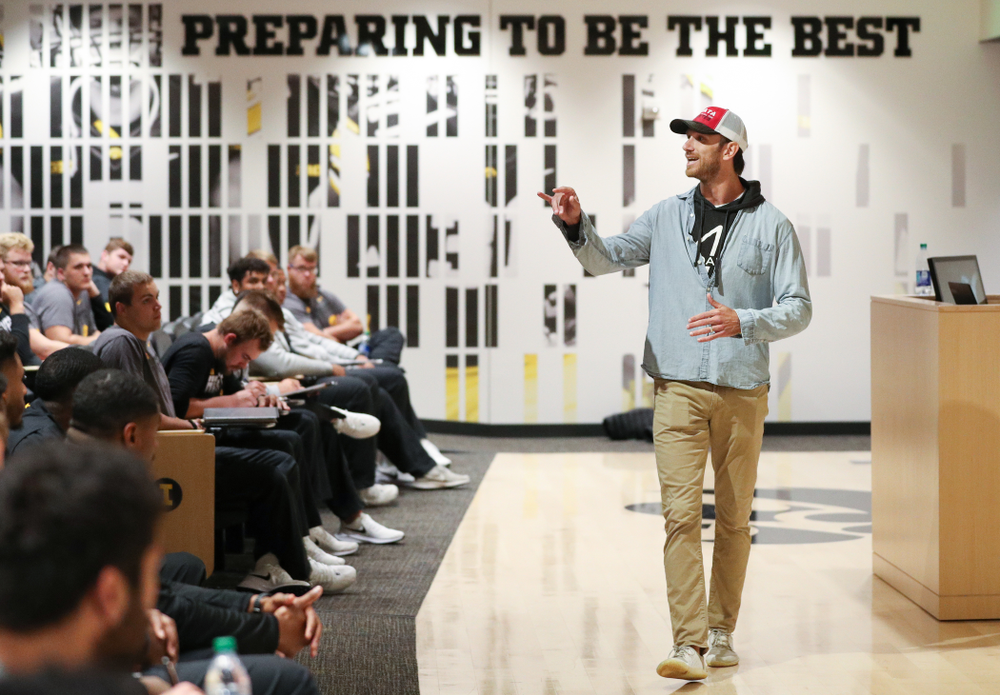 Honorary Captain Ricky Stanzi addresses the team Friday, October 11, 2019 at the Hansen Football Performance Center. (Brian Ray/hawkeyesports.com)