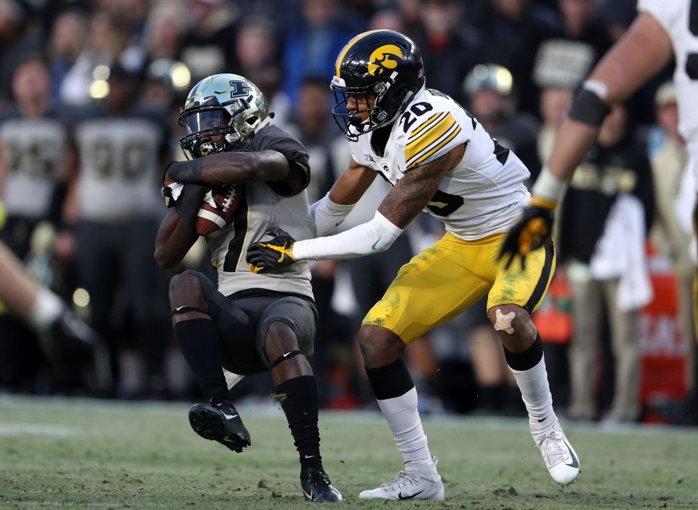 Iowa Hawkeyes defensive back Julius Brents (20) against the Purdue Boilermakers Saturday, November 3, 2018 Ross Ade Stadium in West Lafayette, Ind. (Brian Ray/hawkeyesports.com)