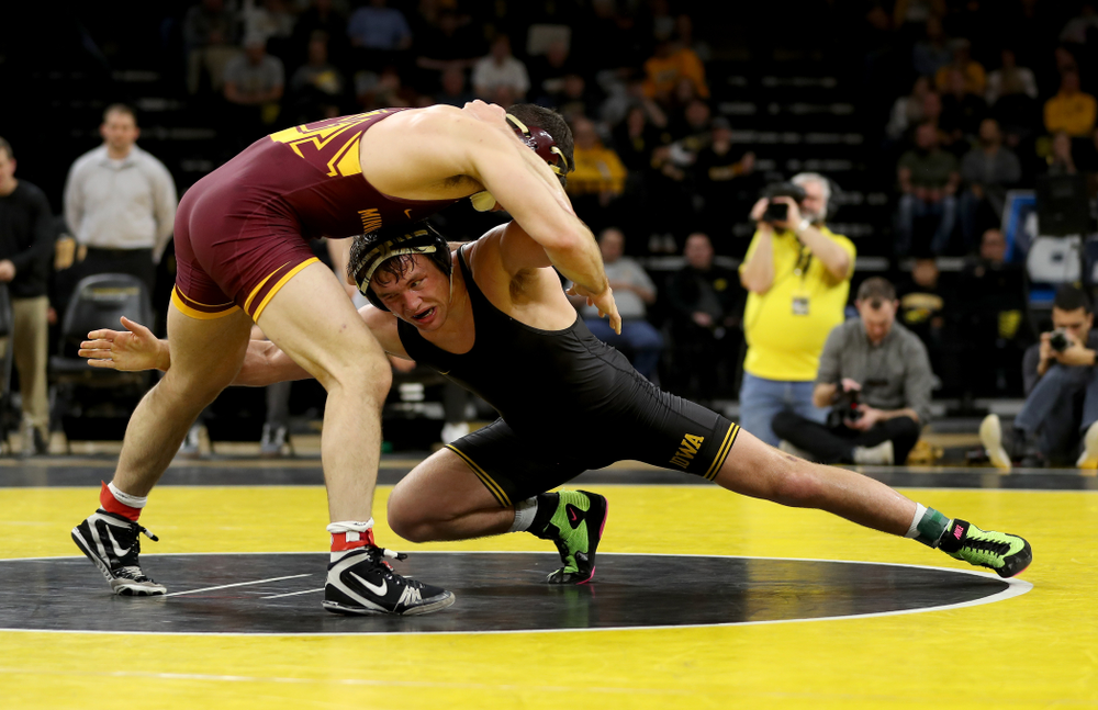 Iowa’s Jacob Warner wrestles Minnesota’s Hunter Ritter at 197 pounds Saturday, February 15, 2020 at Carver-Hawkeye Arena. Warner won the match 13-4. (Brian Ray/hawkeyesports.com)