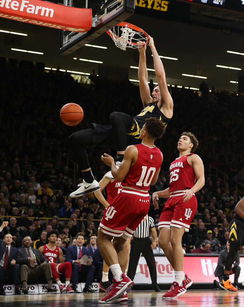 Iowa Hawkeyes forward Ryan Kriener (15) dunks the ball against the Indiana Hoosiers Friday, February 22, 2019 at Carver-Hawkeye Arena. (Brian Ray/hawkeyesports.com)
