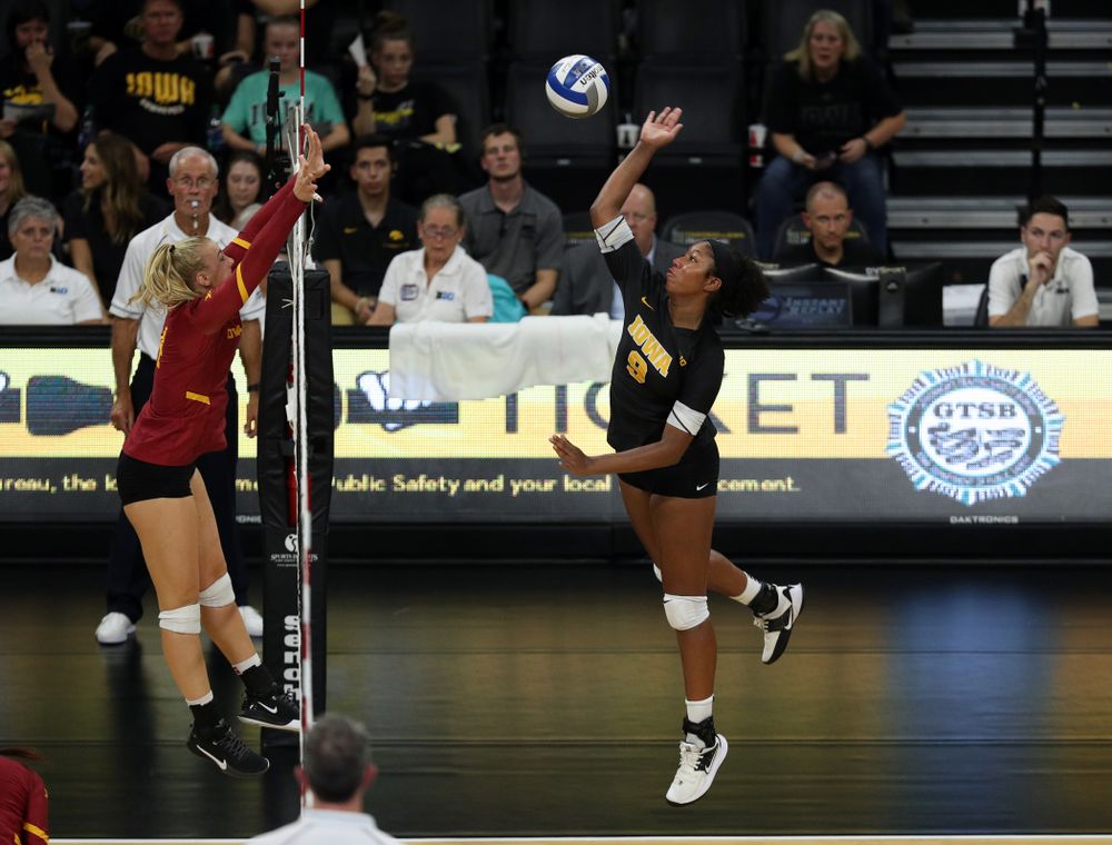 Iowa Hawkeyes middle blocker Amiya Jones (9) against the Iowa State Cyclones Saturday, September 21, 2019 at Carver-Hawkeye Arena. (Brian Ray/hawkeyesports.com)