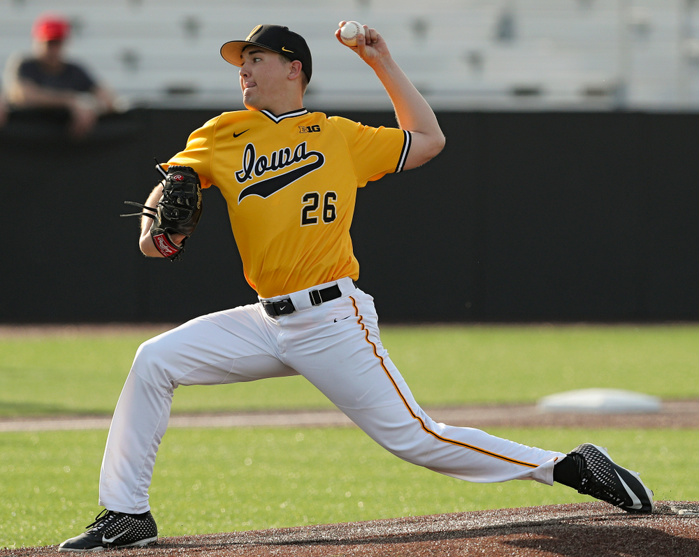 Iowa Hawkeyes pitcher Adam Ketelsen (26) delivers to the plate during the fourth inning of their game against Northern Illinois at Duane Banks Field in Iowa City on Tuesday, Apr. 16, 2019. (Stephen Mally/hawkeyesports.com)