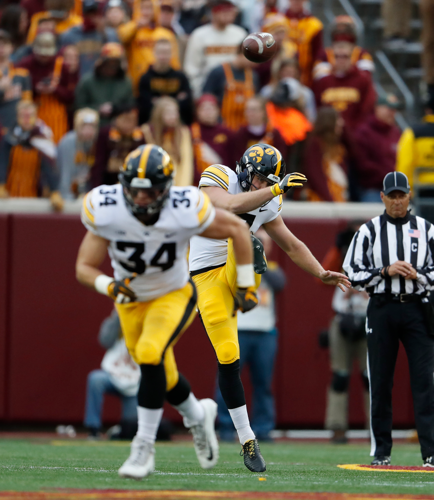 Iowa Hawkeyes punter Colten Rastetter (7) against the Minnesota Golden Gophers Saturday, October 6, 2018 at TCF Bank Stadium. (Brian Ray/hawkeyesports.com)