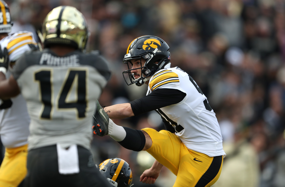 Iowa Hawkeyes place kicker Miguel Recinos (91) against the Purdue Boilermakers Saturday, November 3, 2018 Ross Ade Stadium in West Lafayette, Ind. (Brian Ray/hawkeyesports.com)