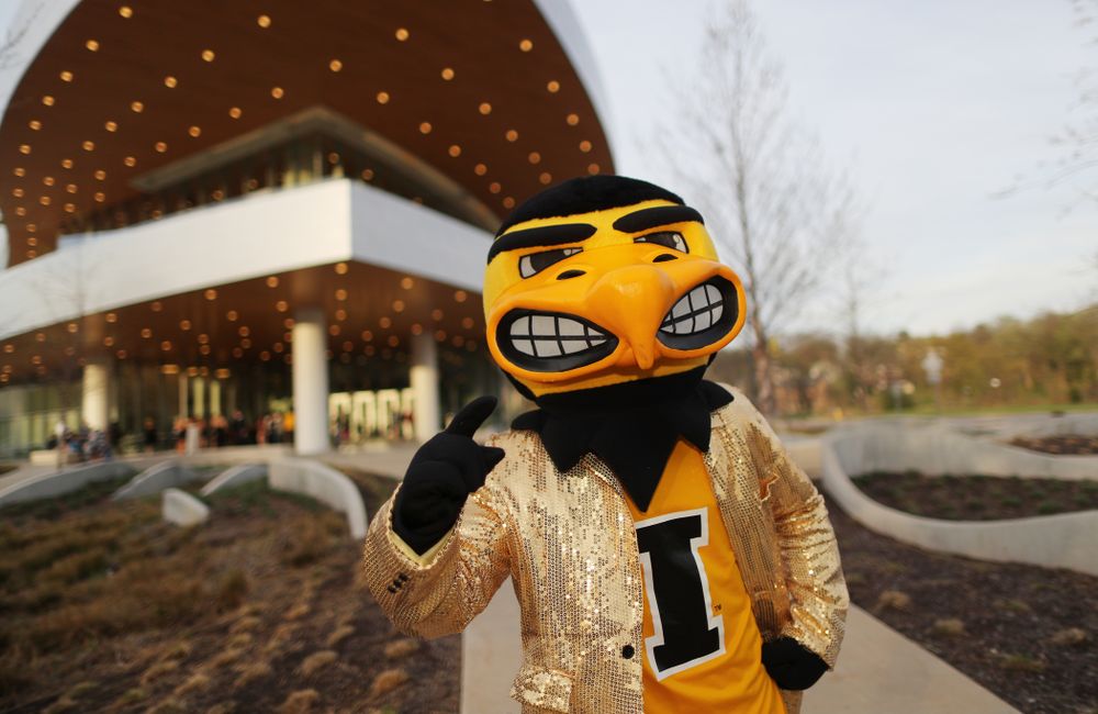 The 2019 Golden Herkys yellow carpet Tuesday, April 23, 2019 at Hancher Auditorium. (Brian Ray/hawkeyesports.com)