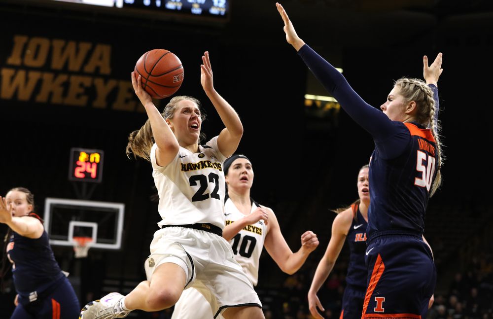 Iowa Hawkeyes guard Kathleen Doyle (22) against the Illinois Fighting Illini Thursday, February 14, 2019 at Carver-Hawkeye Arena. (Brian Ray/hawkeyesports.com)