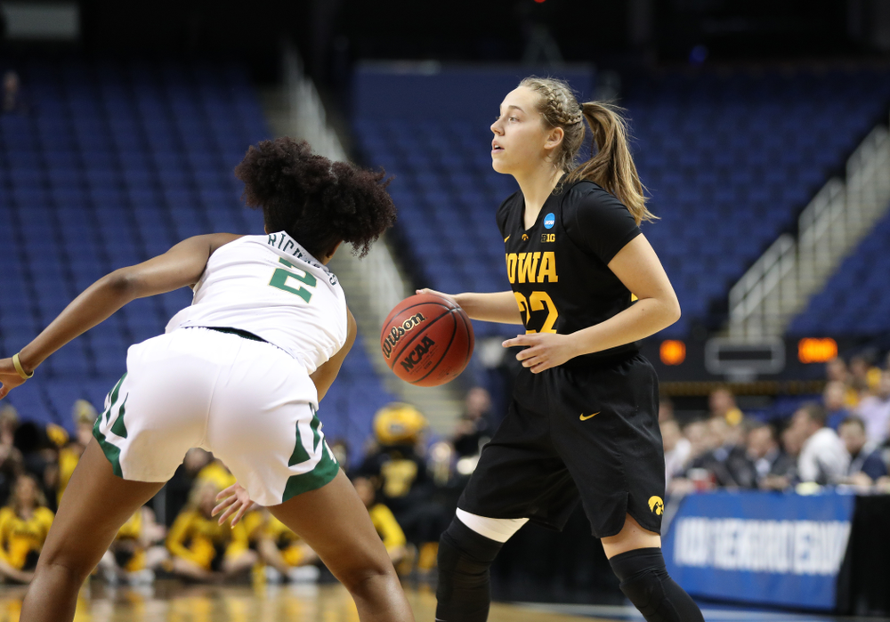 Iowa Hawkeyes guard Kathleen Doyle (22) against the Baylor Lady Bears in the regional final of the 2019 NCAA Women's College Basketball Tournament Monday, April 1, 2019 at Greensboro Coliseum in Greensboro, NC.(Brian Ray/hawkeyesports.com)