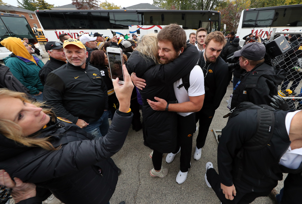 Iowa Hawkeyes long snapper Jackson Subbert (50) against the Northwestern Wildcats Saturday, October 26, 2019 at Ryan Field in Evanston, Ill. (Brian Ray/hawkeyesports.com)