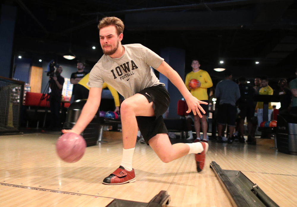 Iowa Hawkeyes quarterback Peyton Mansell (2) during the Players' Night at Splitsville Friday, December 28, 2018 in the Sparkman Wharf area of Tampa, FL.(Brian Ray/hawkeyesports.com)